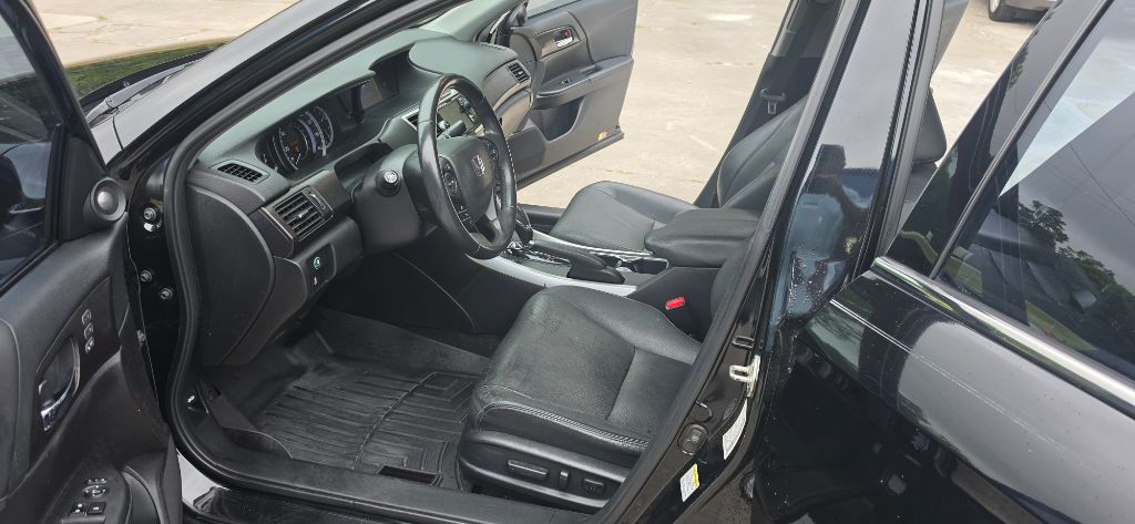 2014 Honda Accord Touring - Photo 9
