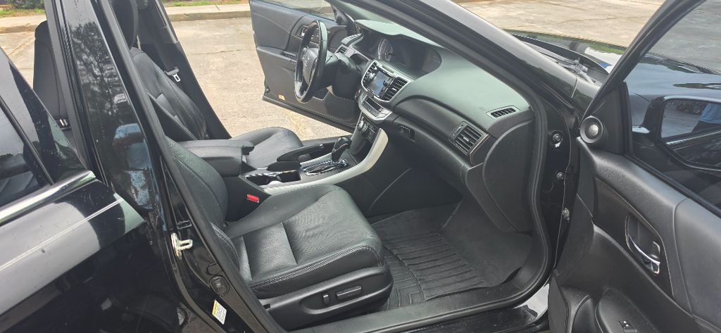 2014 Honda Accord Touring - Photo 10