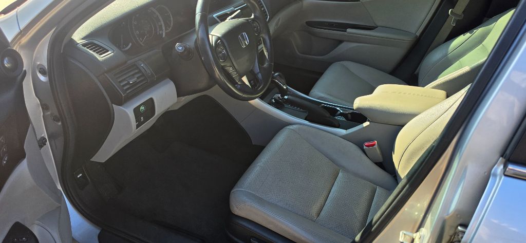 2013 Honda Accord EX-L - Photo 11