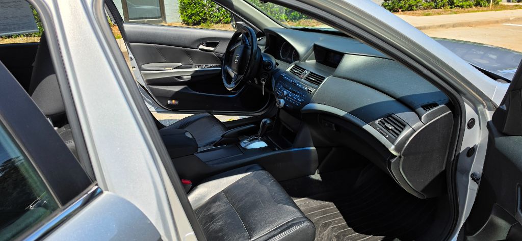2009 Honda Accord EX-L - Photo 9